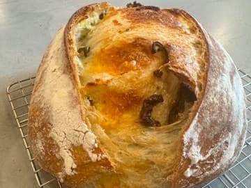 Jalapeno Cheddar Sourdough